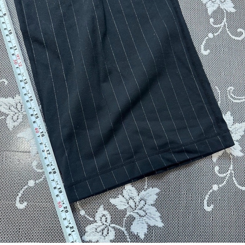 Lululemon Wide Leg Capri Pant - Picture 4 of 4